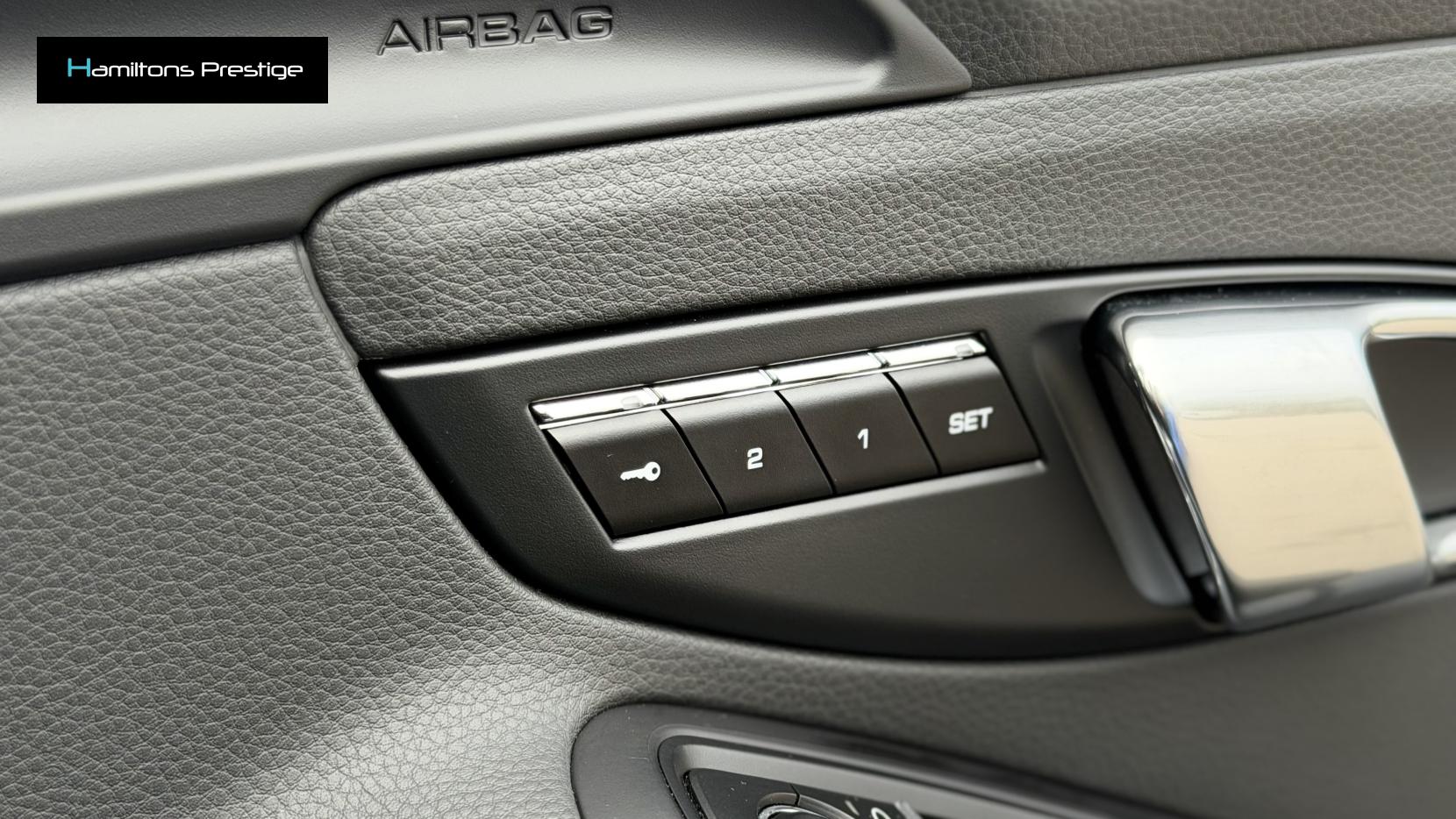 Porsche Boxster 3.4 981 S Convertible 2dr Petrol PDK Euro 6 (s/s) (315 ps)