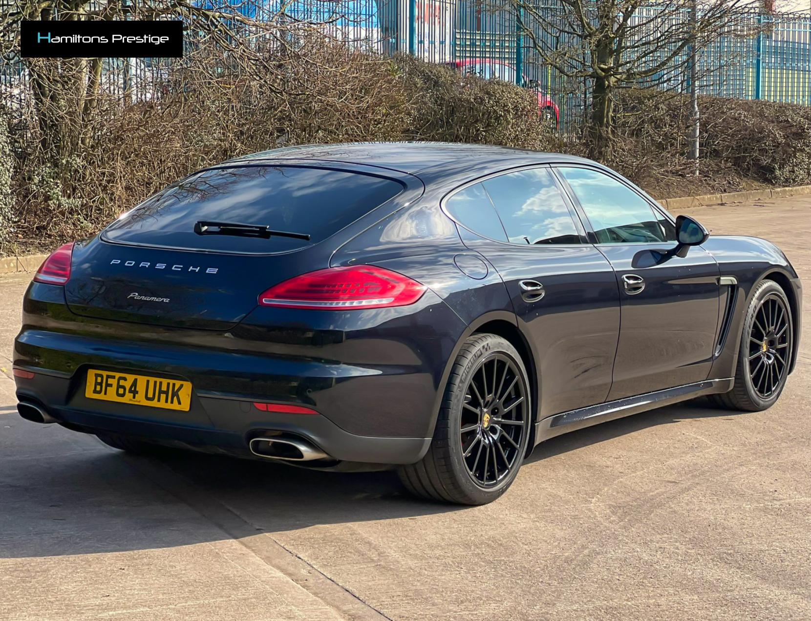Porsche Panamera 3.0D V6 Hatchback 5dr Diesel TiptronicS Euro 5 (s/s) (300 ps)