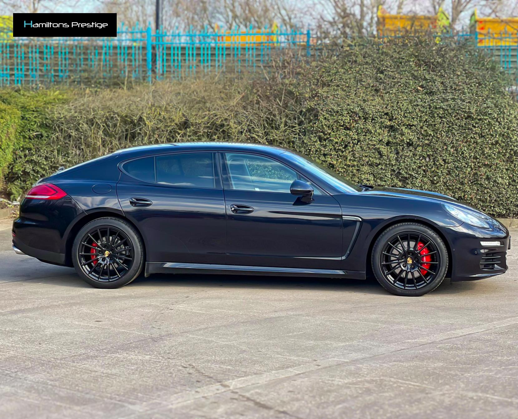 Porsche Panamera 3.0D V6 Hatchback 5dr Diesel TiptronicS Euro 5 (s/s) (300 ps)