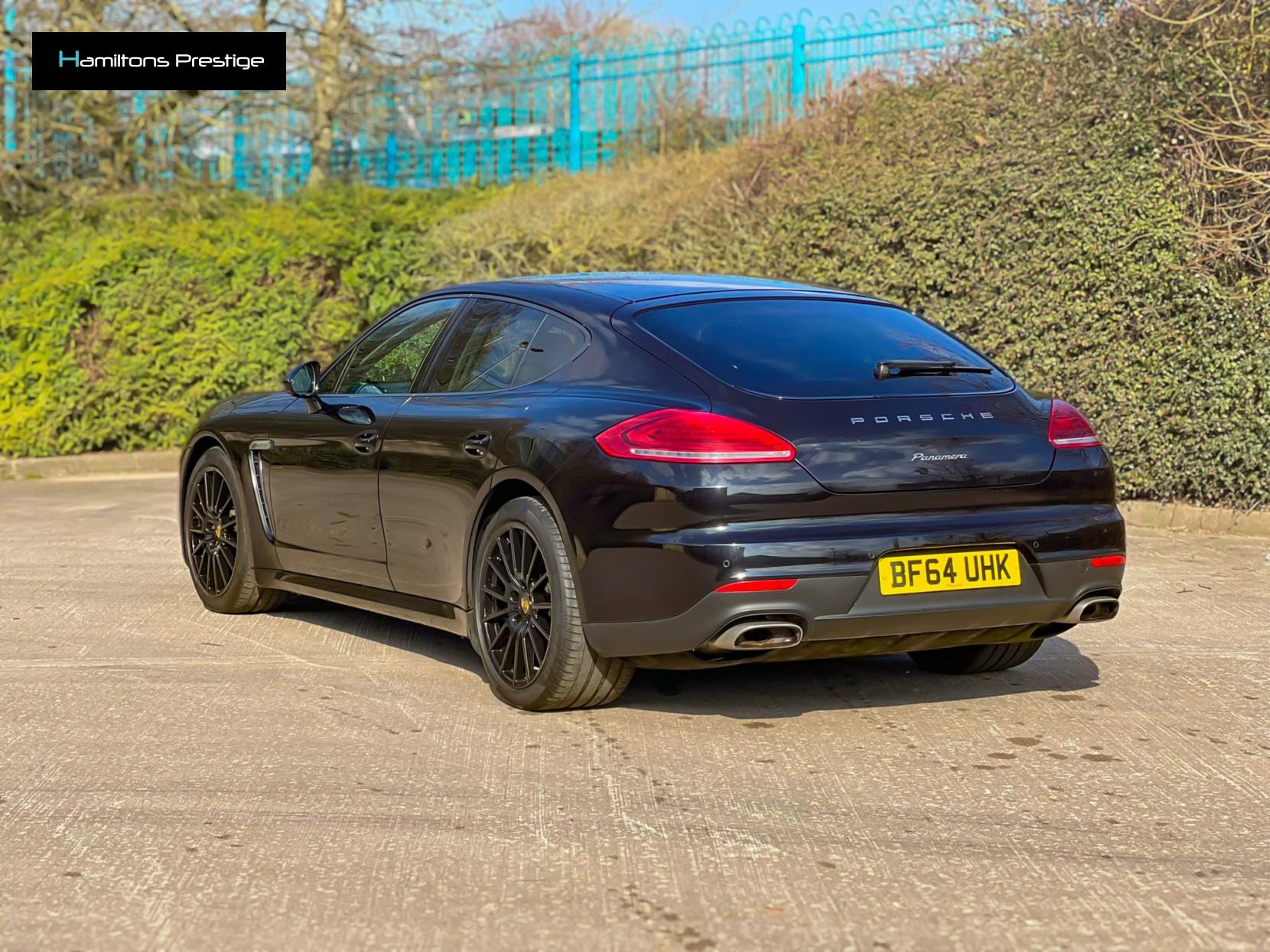 Porsche Panamera 3.0D V6 Hatchback 5dr Diesel TiptronicS Euro 5 (s/s) (300 ps)
