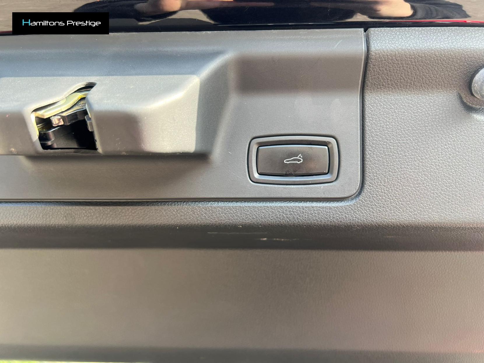 Porsche Panamera 3.0D V6 Hatchback 5dr Diesel TiptronicS Euro 5 (s/s) (300 ps)