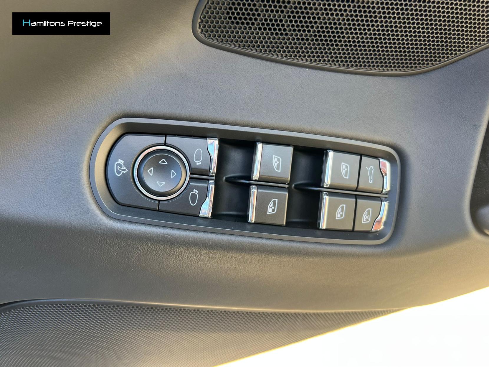 Porsche Panamera 3.0D V6 Hatchback 5dr Diesel TiptronicS Euro 5 (s/s) (300 ps)