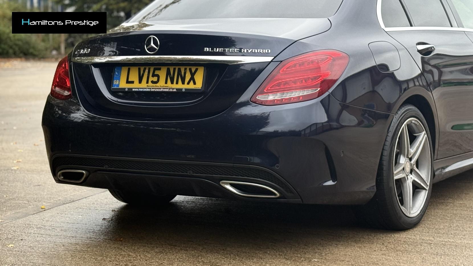 Mercedes-Benz C Class 2.1 C300h BlueTEC AMG Line Saloon 4dr Diesel Hybrid G-Tronic+ Euro 6 (s/s) (231 ps)