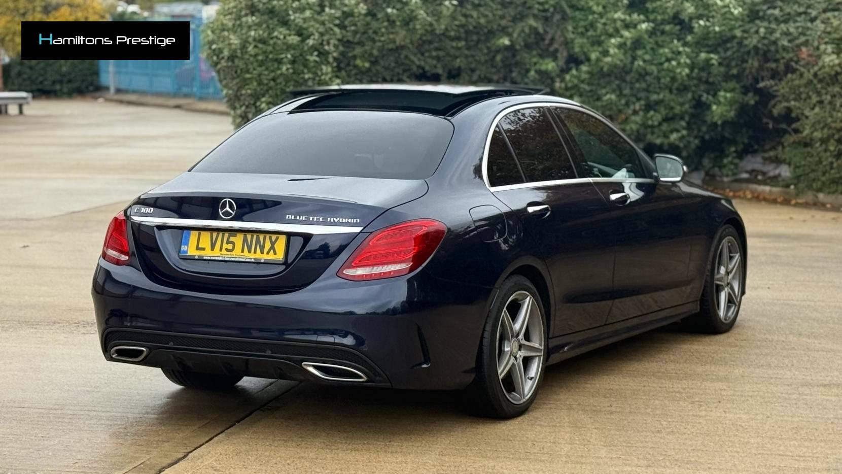 Mercedes-Benz C Class 2.1 C300h BlueTEC AMG Line Saloon 4dr Diesel Hybrid G-Tronic+ Euro 6 (s/s) (231 ps)