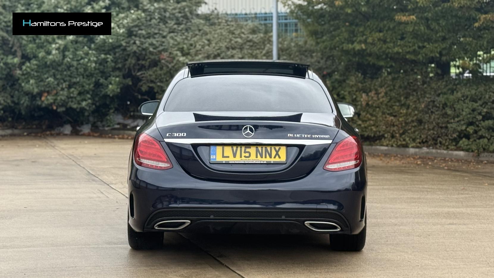 Mercedes-Benz C Class 2.1 C300h BlueTEC AMG Line Saloon 4dr Diesel Hybrid G-Tronic+ Euro 6 (s/s) (231 ps)