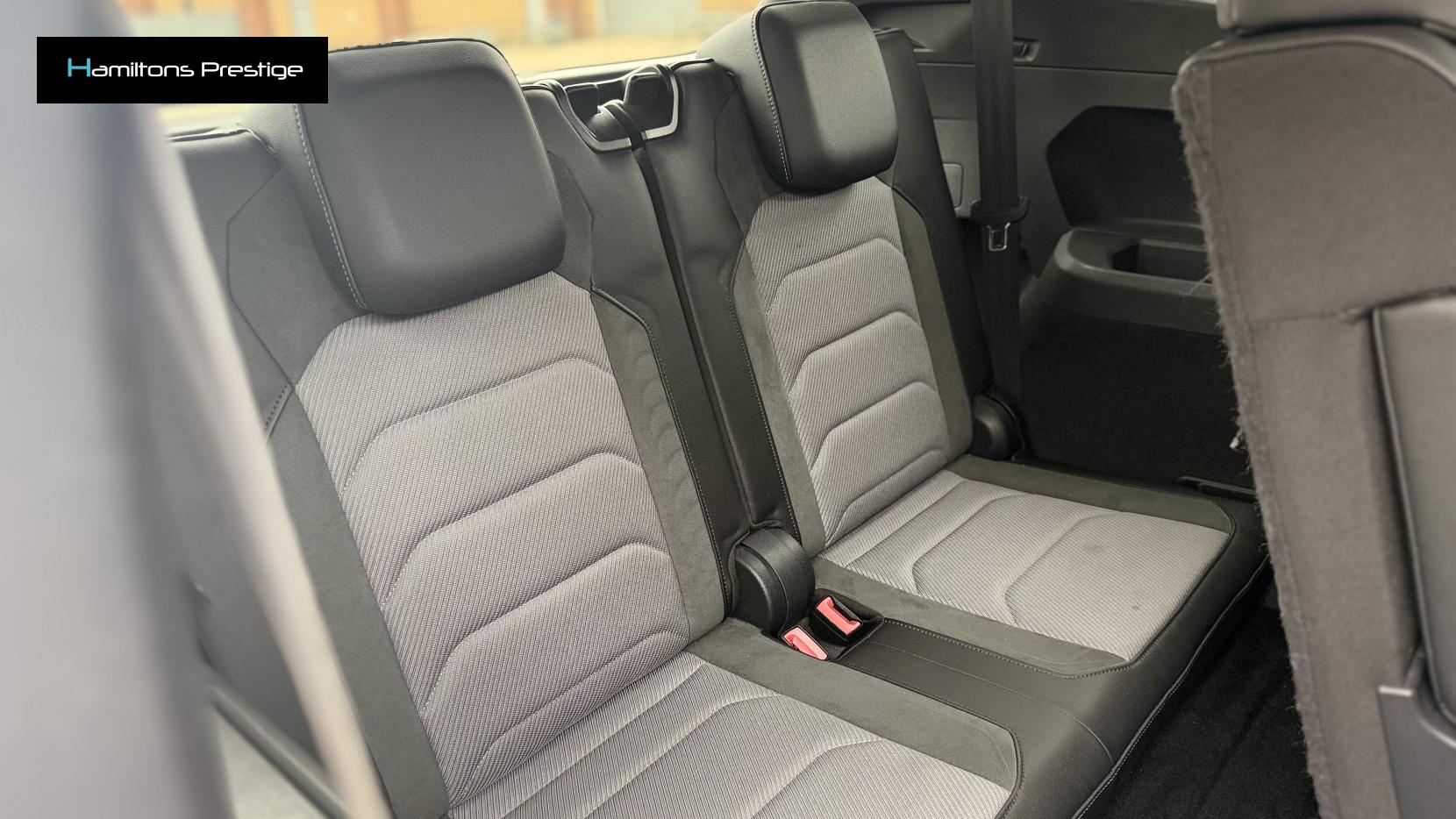 Volkswagen Tiguan Allspace 2.0 TDI R-Line SUV 5dr Diesel DSG 4Motion Euro 6 (s/s) (190 ps)