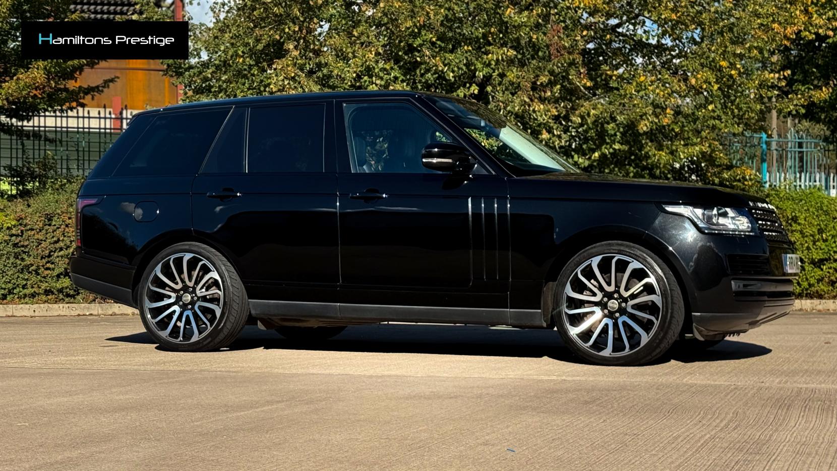 Land Rover Range Rover 4.4 SD V8 Vogue SE SUV 5dr Diesel Auto 4WD Euro 5 (339 ps)