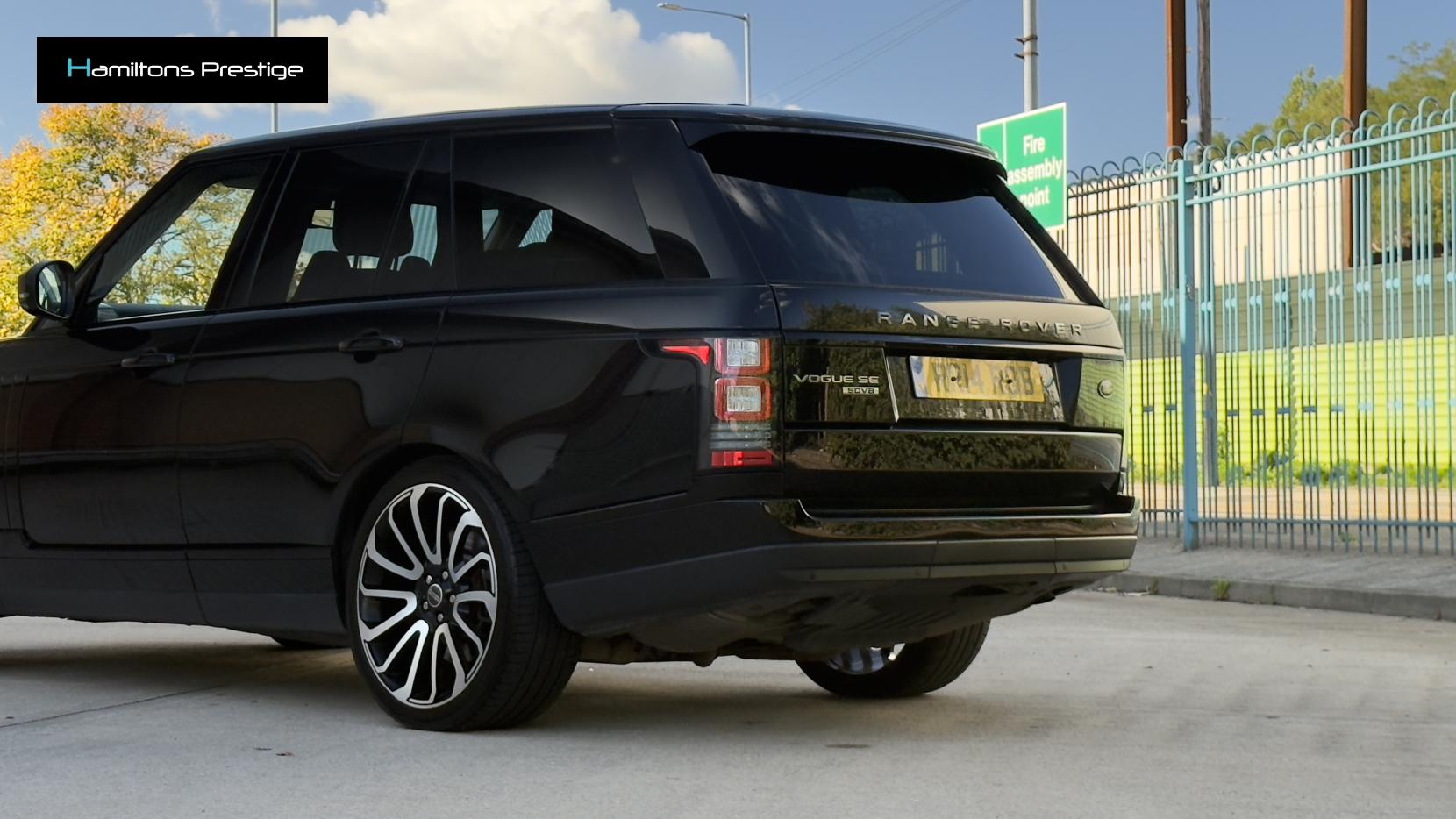 Land Rover Range Rover 4.4 SD V8 Vogue SE SUV 5dr Diesel Auto 4WD Euro 5 (339 ps)